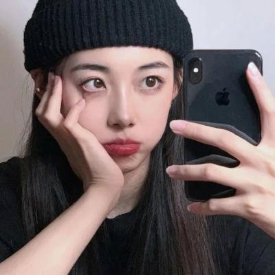 在此一群
